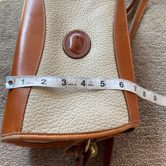 Authentic Genuine Leather Dooney & Bourke Handbag - Picture 7 of 9
